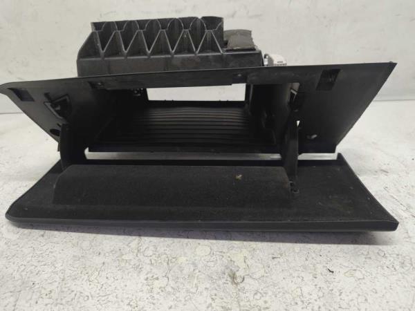 BOITE A GANTS BMW - Vue 2